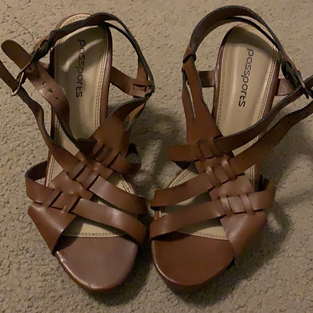 Brown strappy wedges